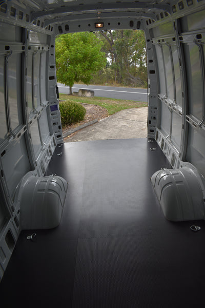 RolaShelf Iveco Daily Van upfit 7